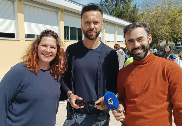 Porto Recanati, la scuola “Enrico Medi” celebra l’intercultura: la pace nasce nel “tra”