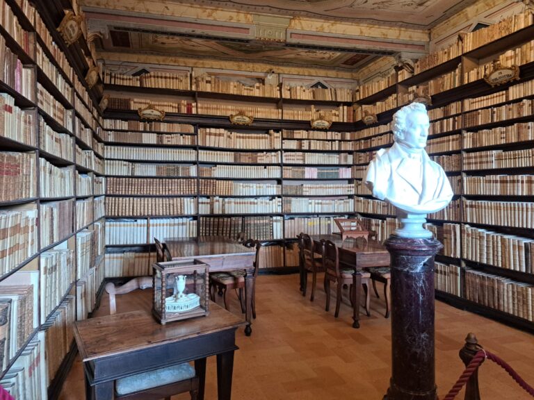 Visita a Casa Leopardi